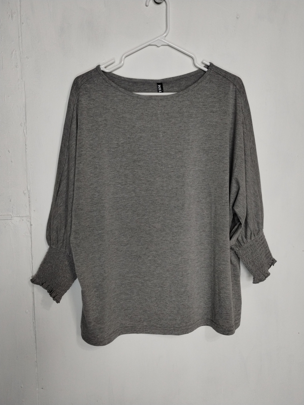 Women's Gray Smocked-Cuff Pullover Sweatshirt